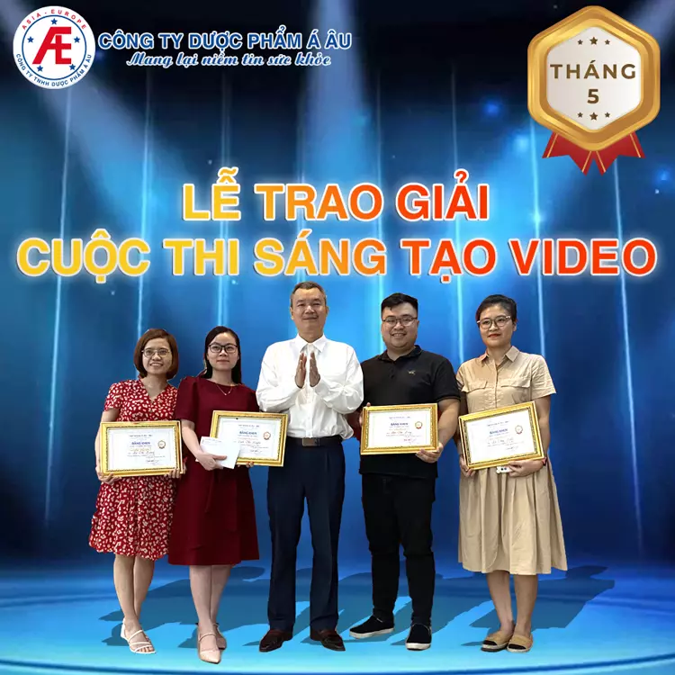 4 nhân sự của Công ty Trung Mỹ cùng Giám đốc Nguyễn Văn Bình.webp